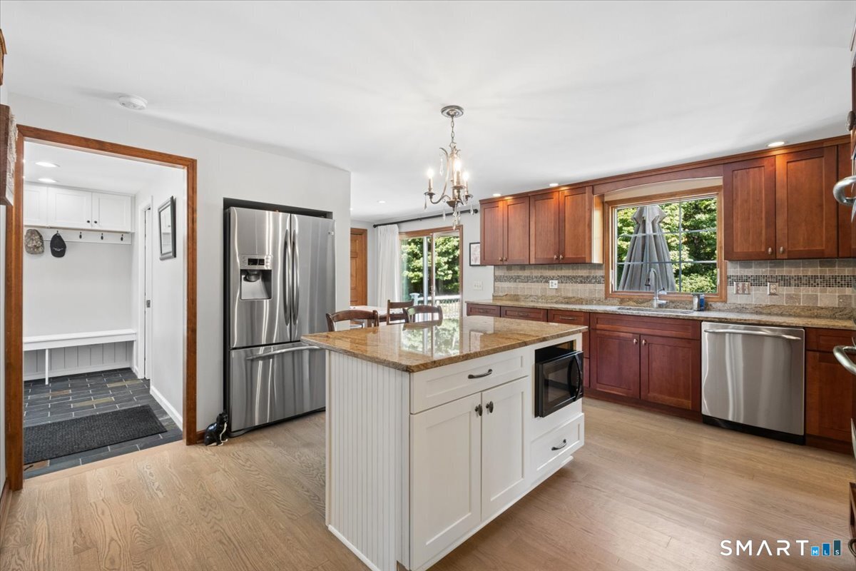 135 W King Street Danbury CT 06811
