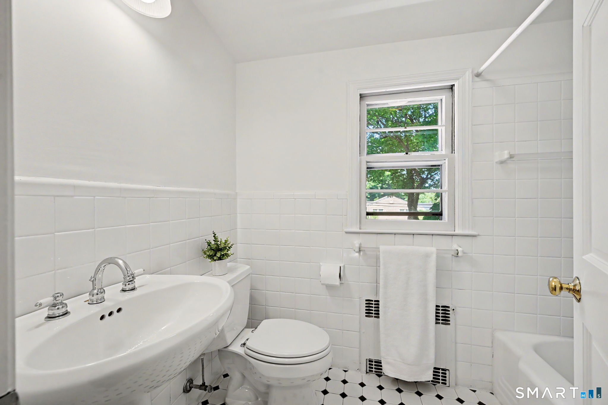8 Ernel Drive Greenwich CT 06878