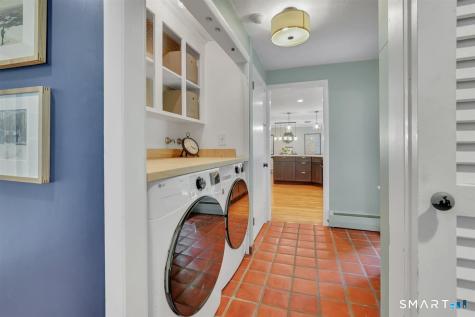 19 Tanglewood Road West Hartford CT 06117