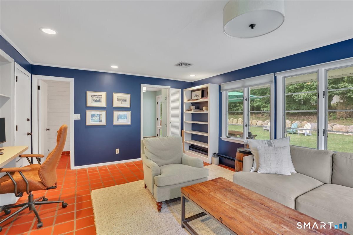19 Tanglewood Road West Hartford CT 06117