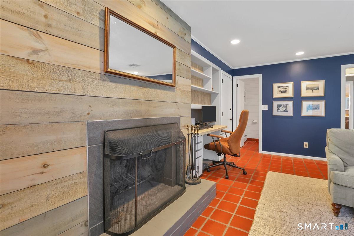 19 Tanglewood Road West Hartford CT 06117