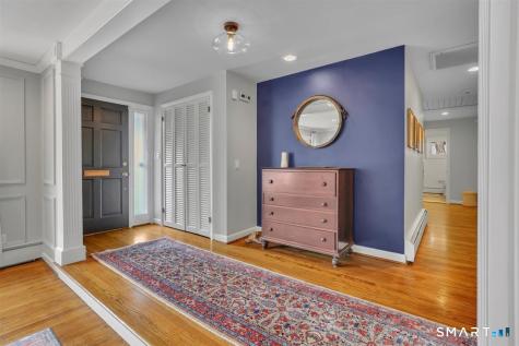 19 Tanglewood Road West Hartford CT 06117