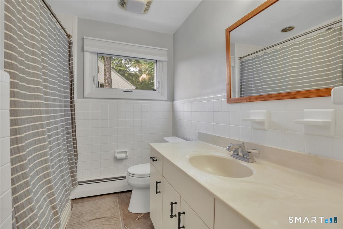 19 Tanglewood Road West Hartford CT 06117