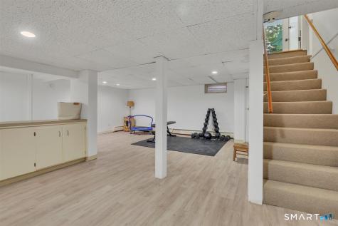 19 Tanglewood Road West Hartford CT 06117