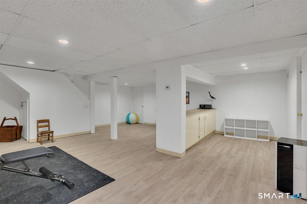 19 Tanglewood Road West Hartford CT 06117