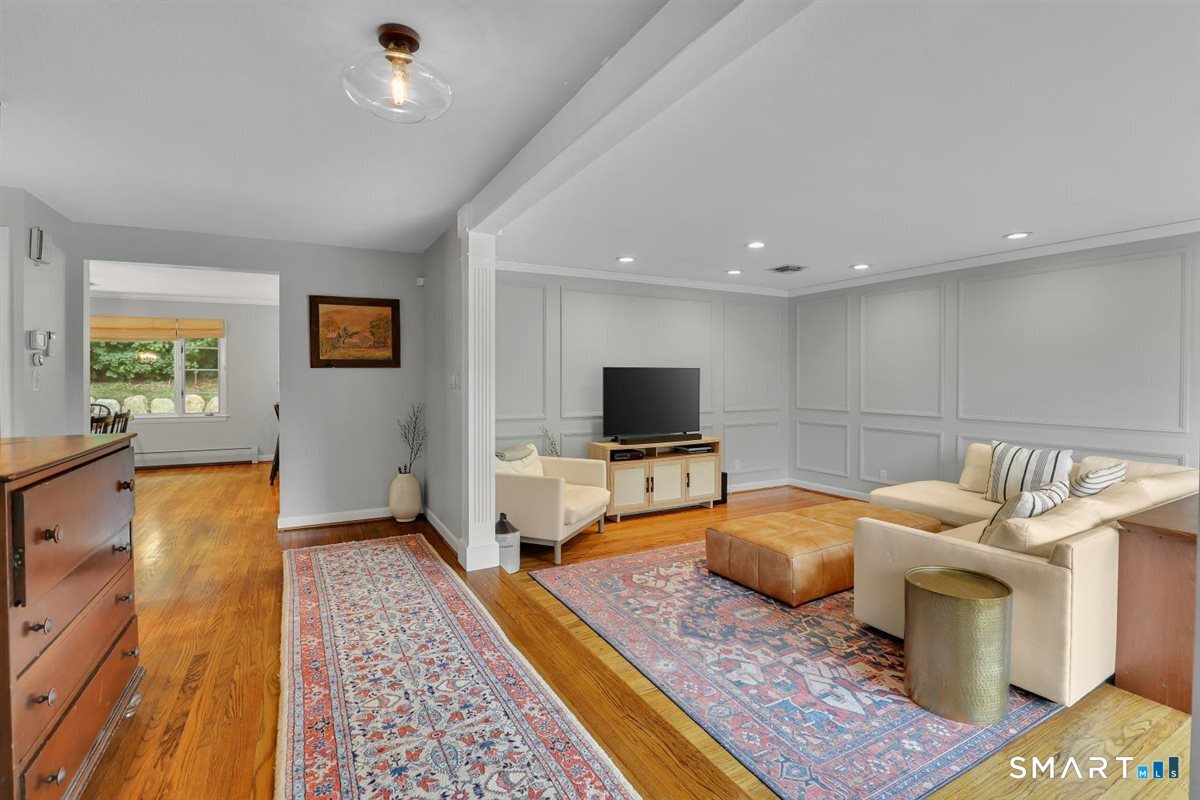 19 Tanglewood Road West Hartford CT 06117