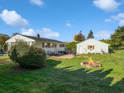 233 Oak Ridge Drive Middletown CT 06457