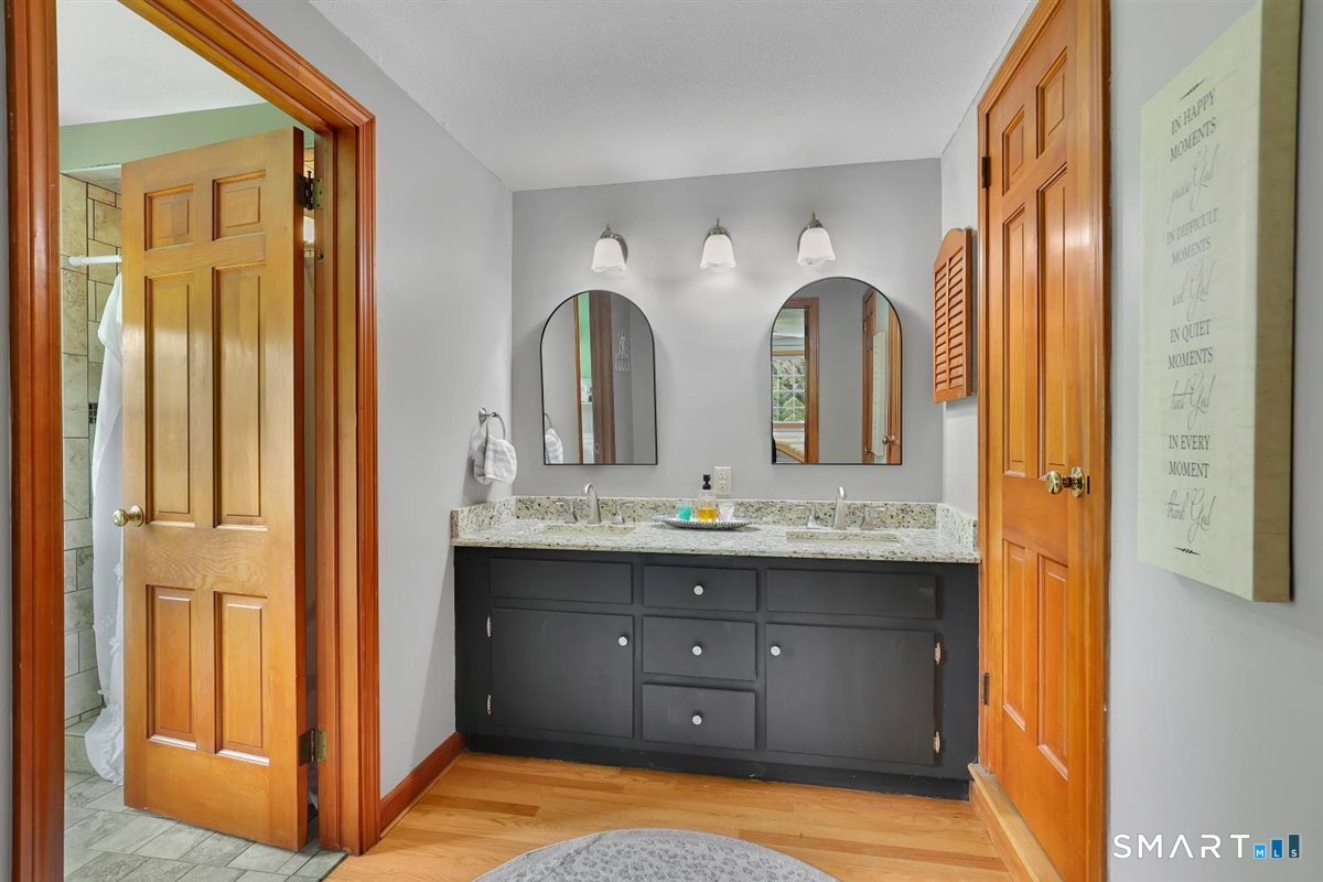 72 Old Post Road Wethersfield CT 06109