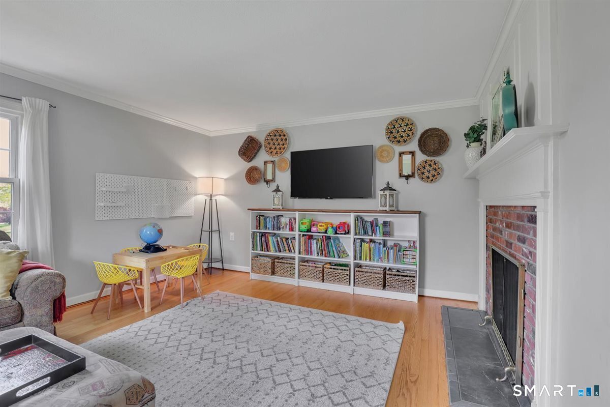 72 Old Post Road Wethersfield CT 06109