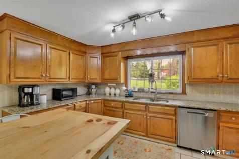 72 Old Post Road Wethersfield CT 06109