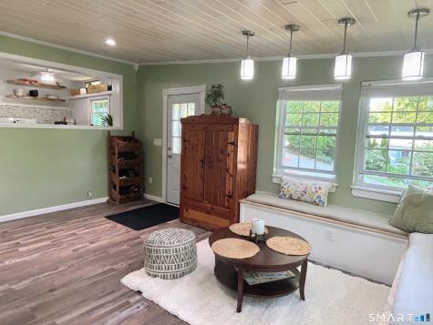 5 Hilltop Road East Hampton CT 06424