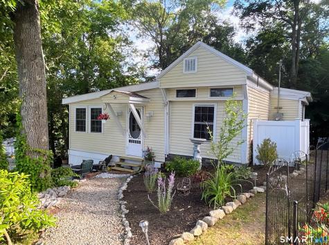5 Hilltop Road East Hampton CT 06424