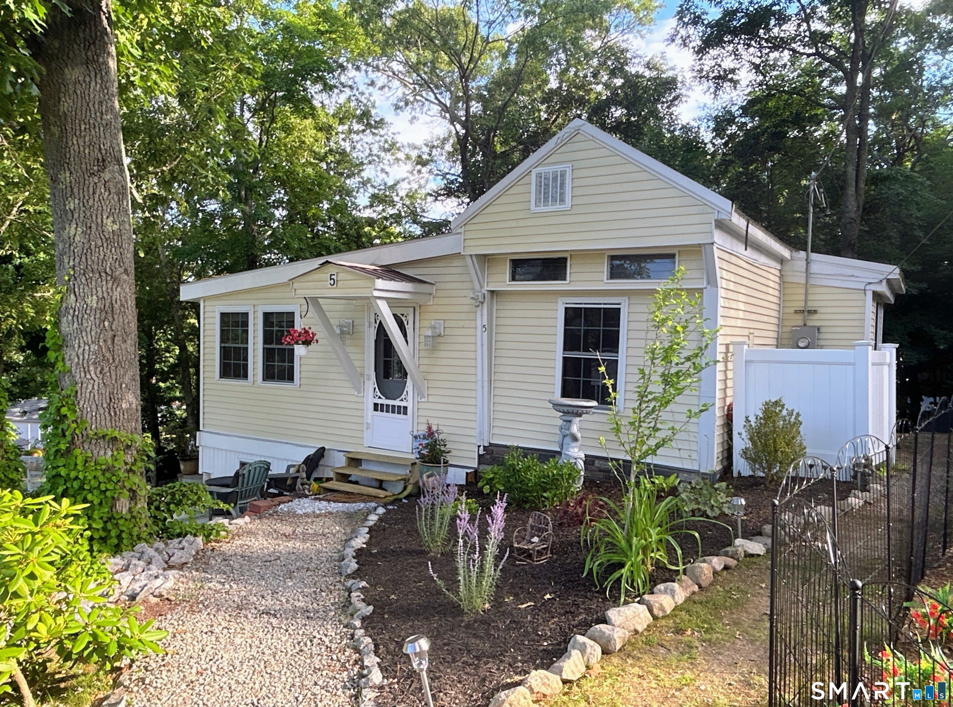 5 Hilltop Road East Hampton CT 06424