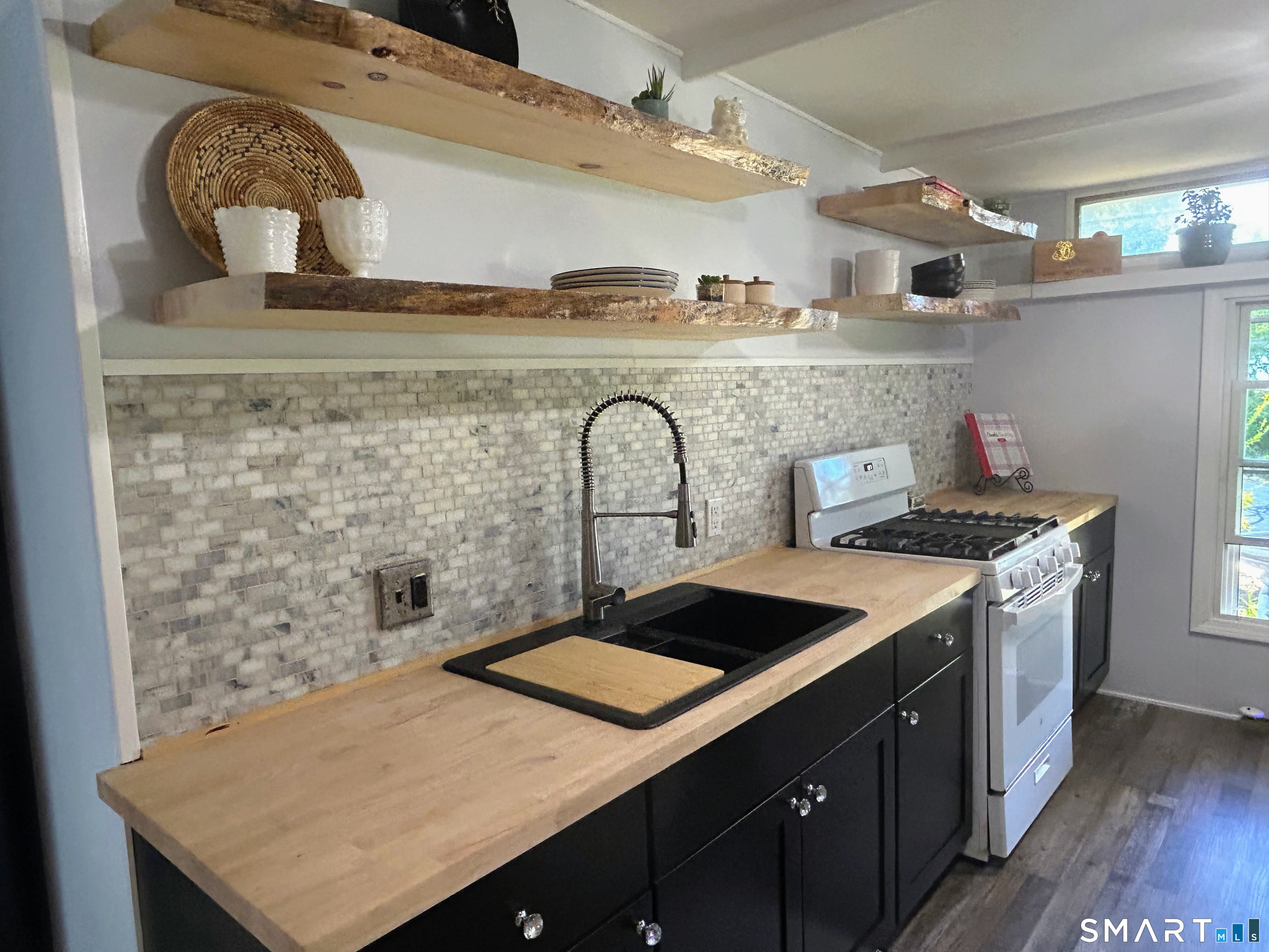 5 Hilltop Road East Hampton CT 06424