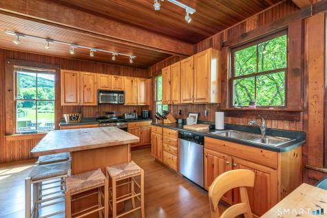 373 Lake Road Warren CT 06777