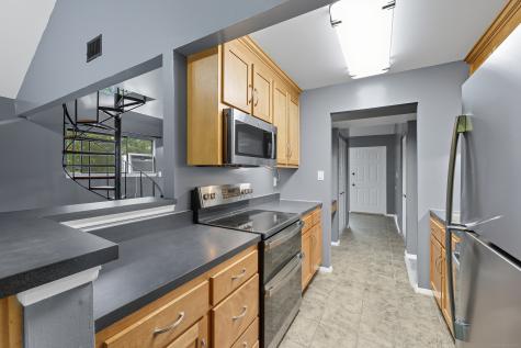 62 Chatham Lane Bristol CT 06010