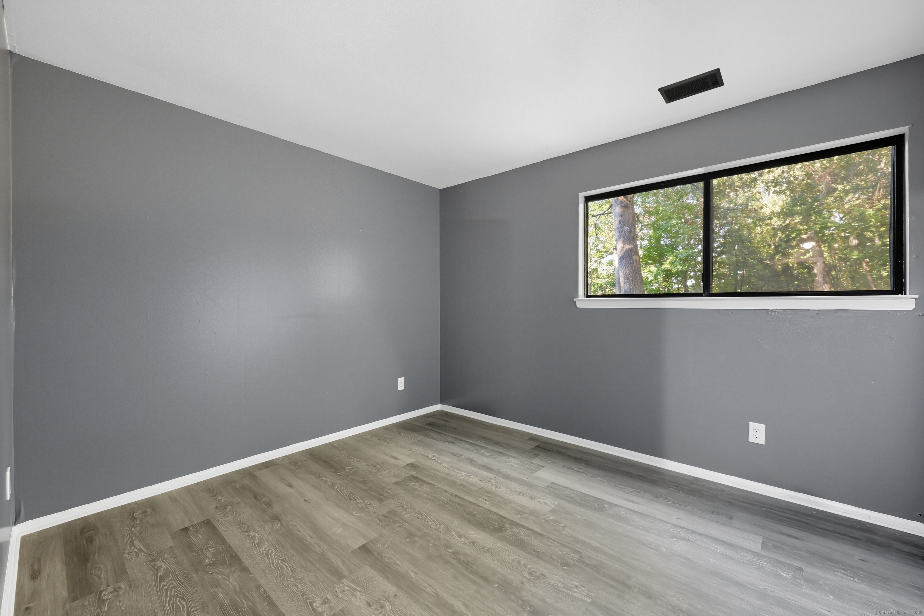 62 Chatham Lane Bristol CT 06010