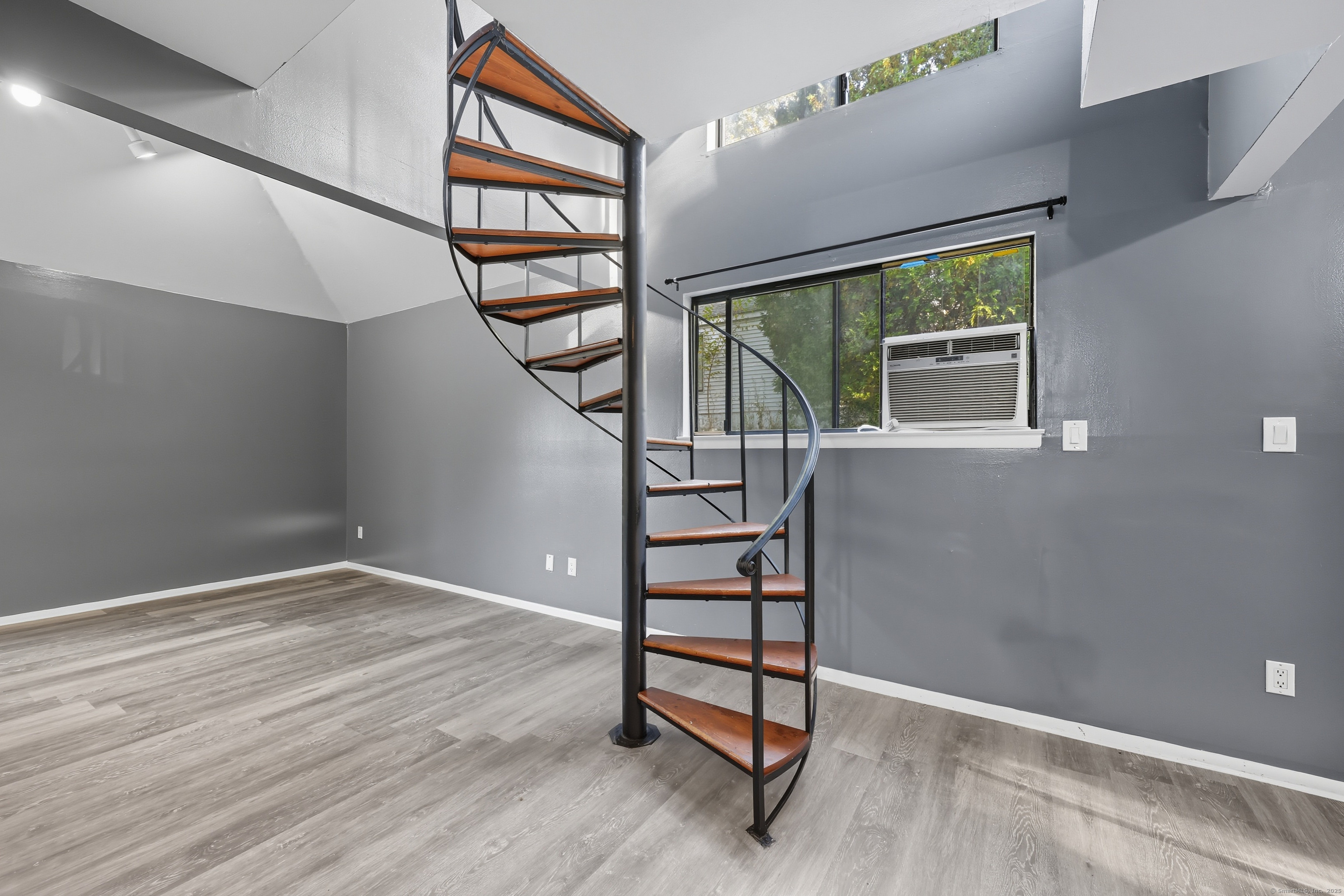 62 Chatham Lane Bristol CT 06010