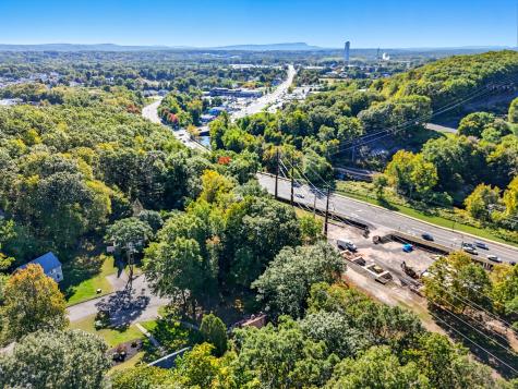 62 Chatham Lane Bristol CT 06010