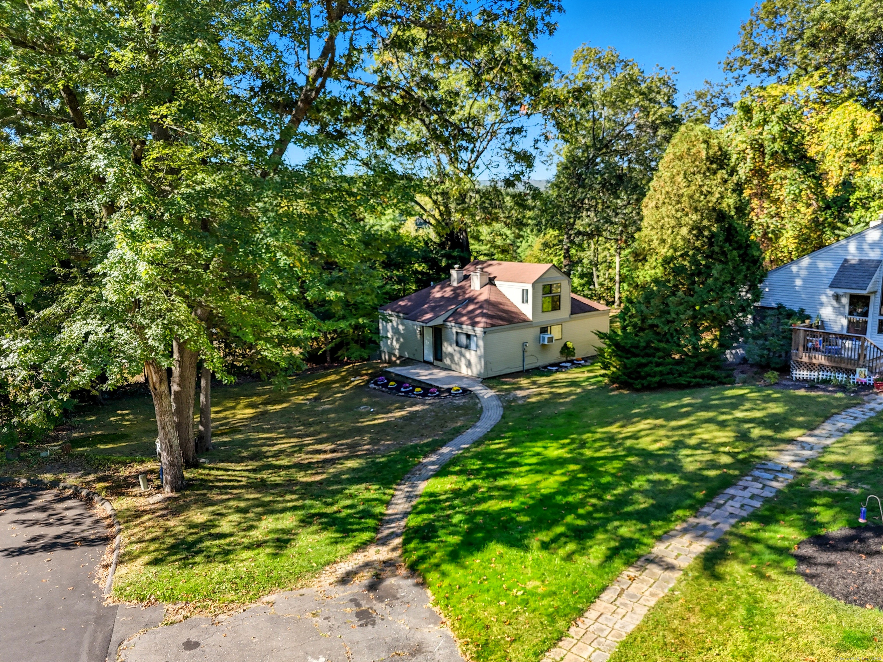 62 Chatham Lane Bristol CT 06010