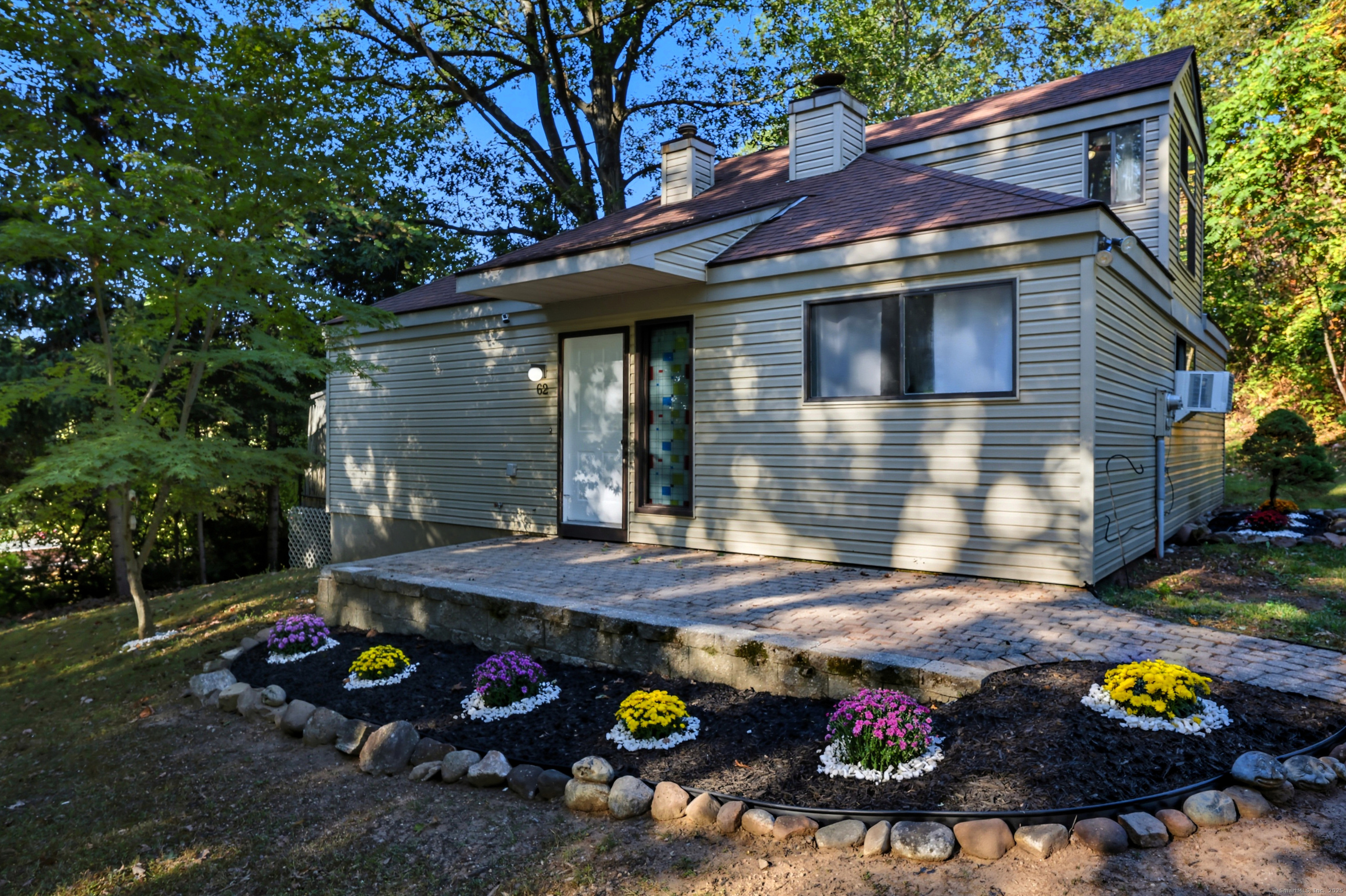 62 Chatham Lane Bristol CT 06010