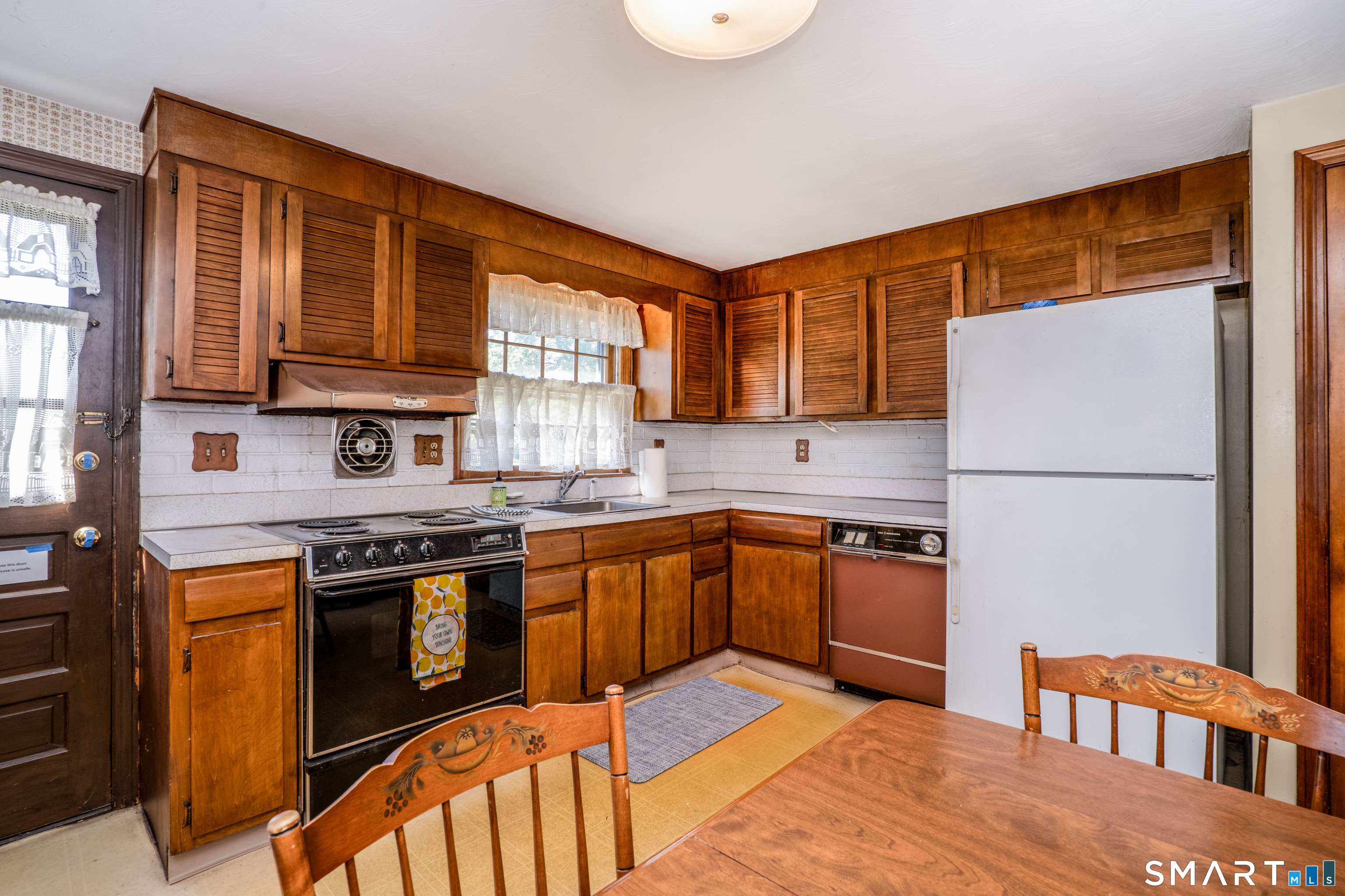 182 Brentmoor Road East Hartford CT 06118