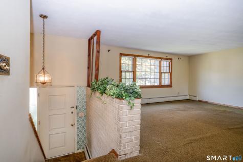 182 Brentmoor Road East Hartford CT 06118