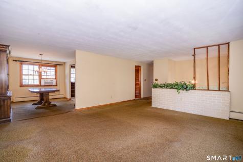 182 Brentmoor Road East Hartford CT 06118