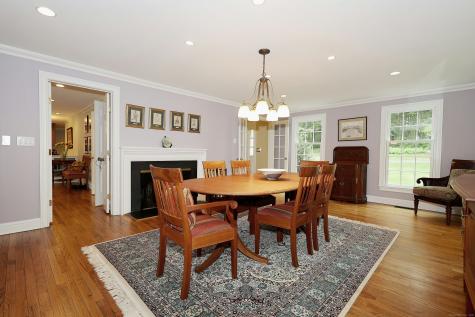 8 Strawberry Ridge Road Ridgefield CT 06877