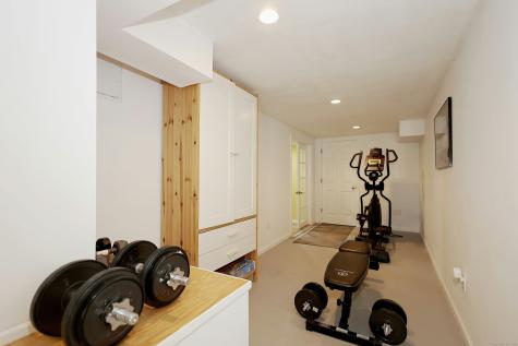 8 Strawberry Ridge Road Ridgefield CT 06877