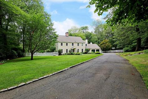 8 Strawberry Ridge Road Ridgefield CT 06877