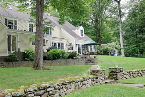 8 Strawberry Ridge Road Ridgefield CT 06877