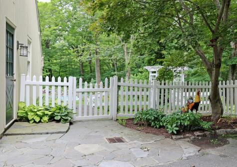 8 Strawberry Ridge Road Ridgefield CT 06877