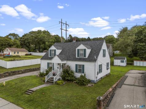 36 Maple Street Griswold CT 06351