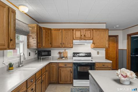 36 Maple Street Griswold CT 06351