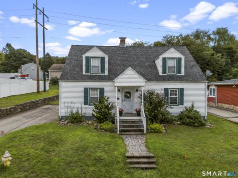 36 Maple Street Griswold CT 06351