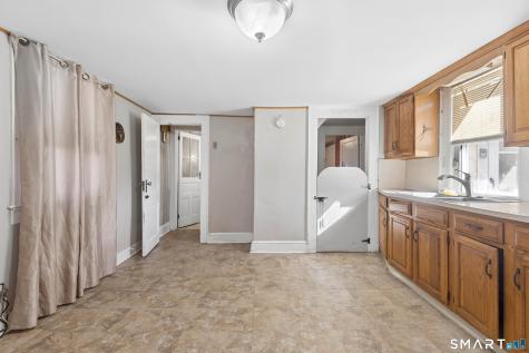 35 Edwards Street Hamden CT 06517