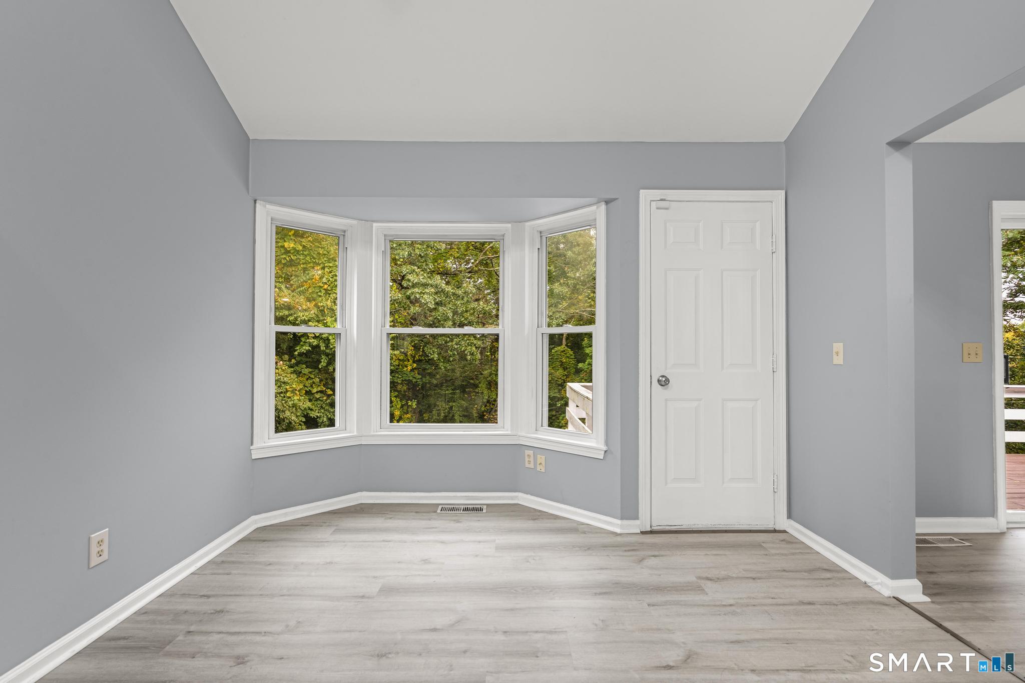 63 Oakcrest Circle Waterbury CT 06708