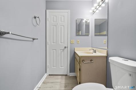 63 Oakcrest Circle Waterbury CT 06708