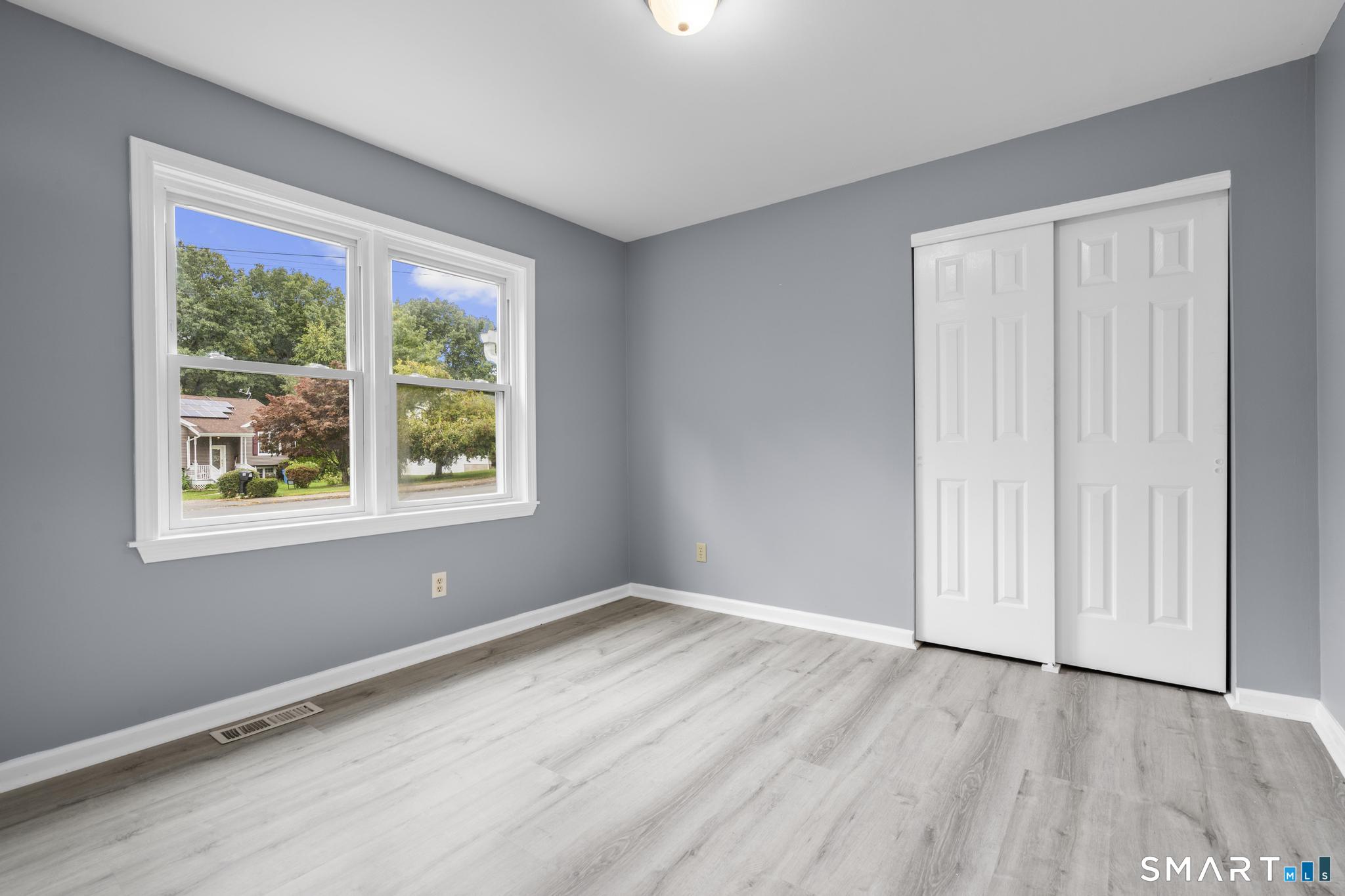 63 Oakcrest Circle Waterbury CT 06708