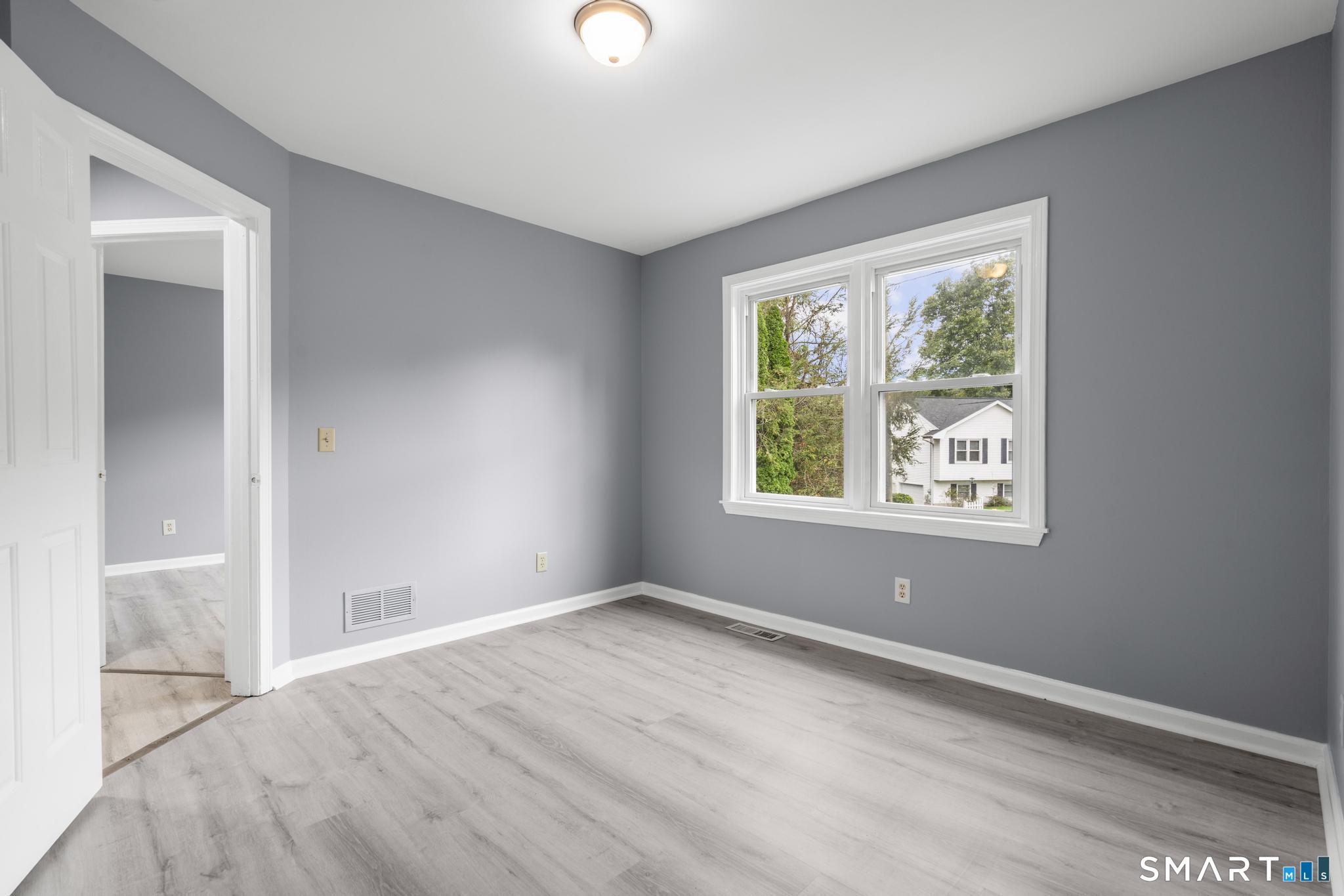 63 Oakcrest Circle Waterbury CT 06708