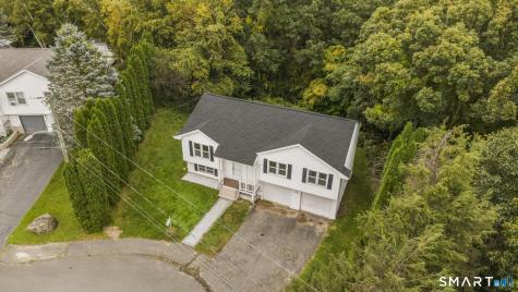 63 Oakcrest Circle Waterbury CT 06708