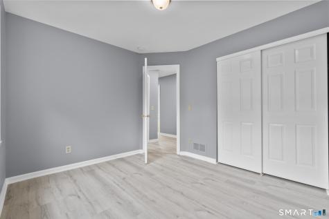 63 Oakcrest Circle Waterbury CT 06708