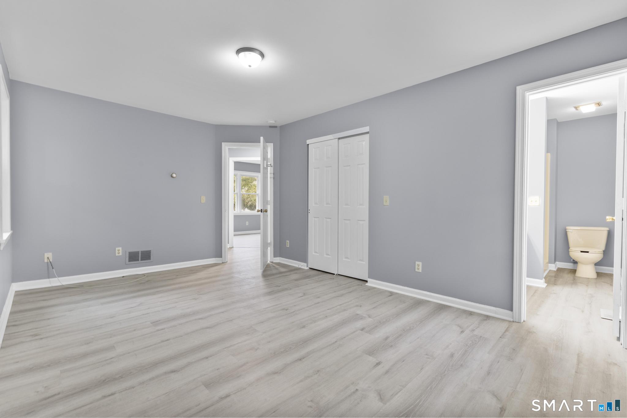 63 Oakcrest Circle Waterbury CT 06708