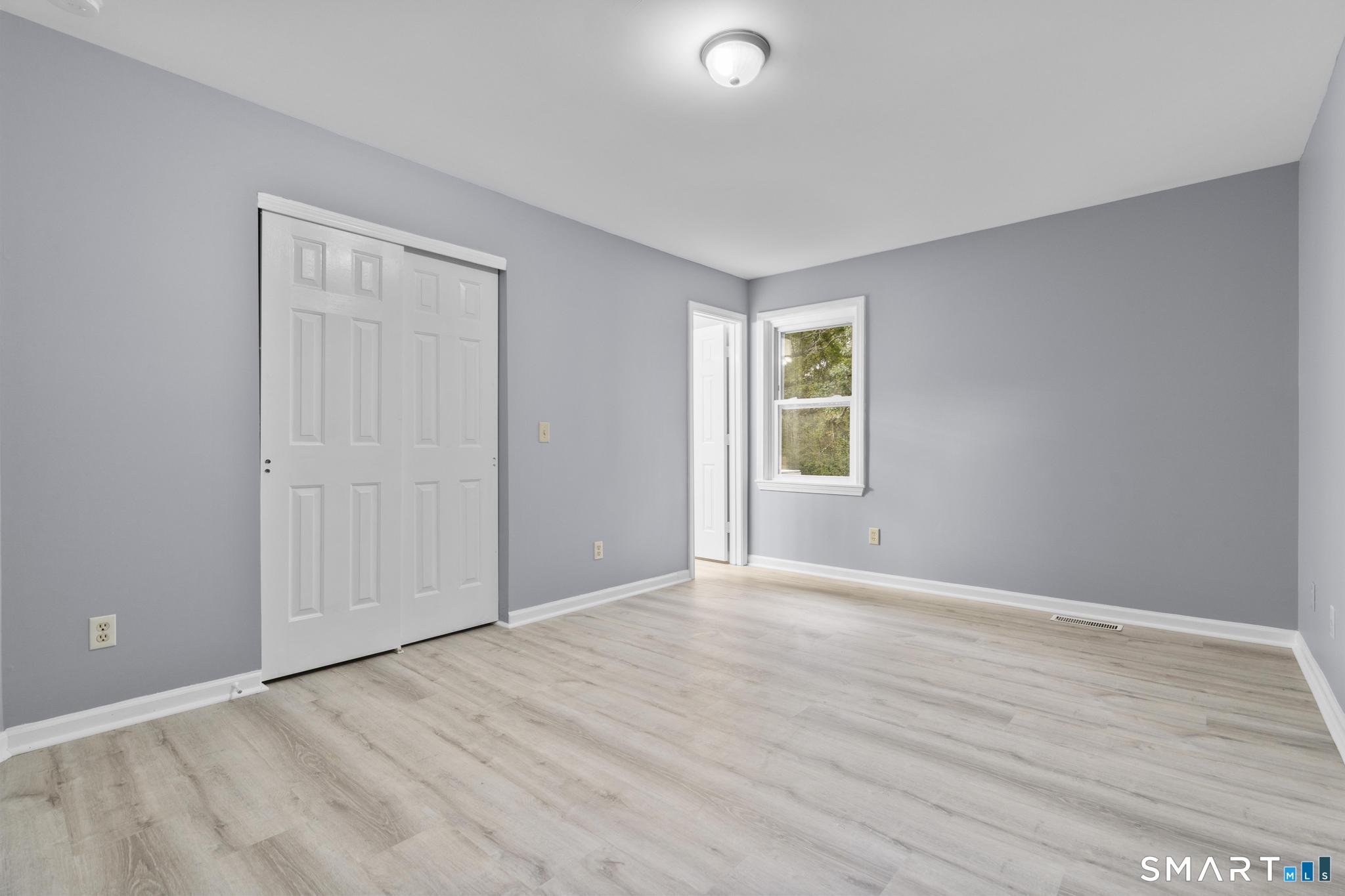 63 Oakcrest Circle Waterbury CT 06708