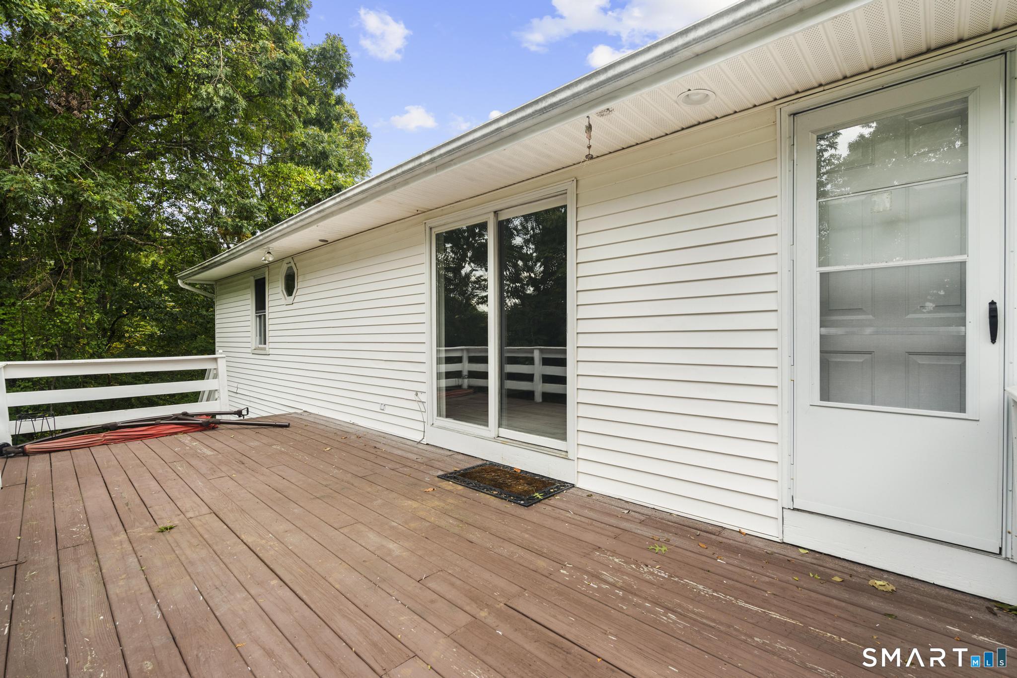 63 Oakcrest Circle Waterbury CT 06708