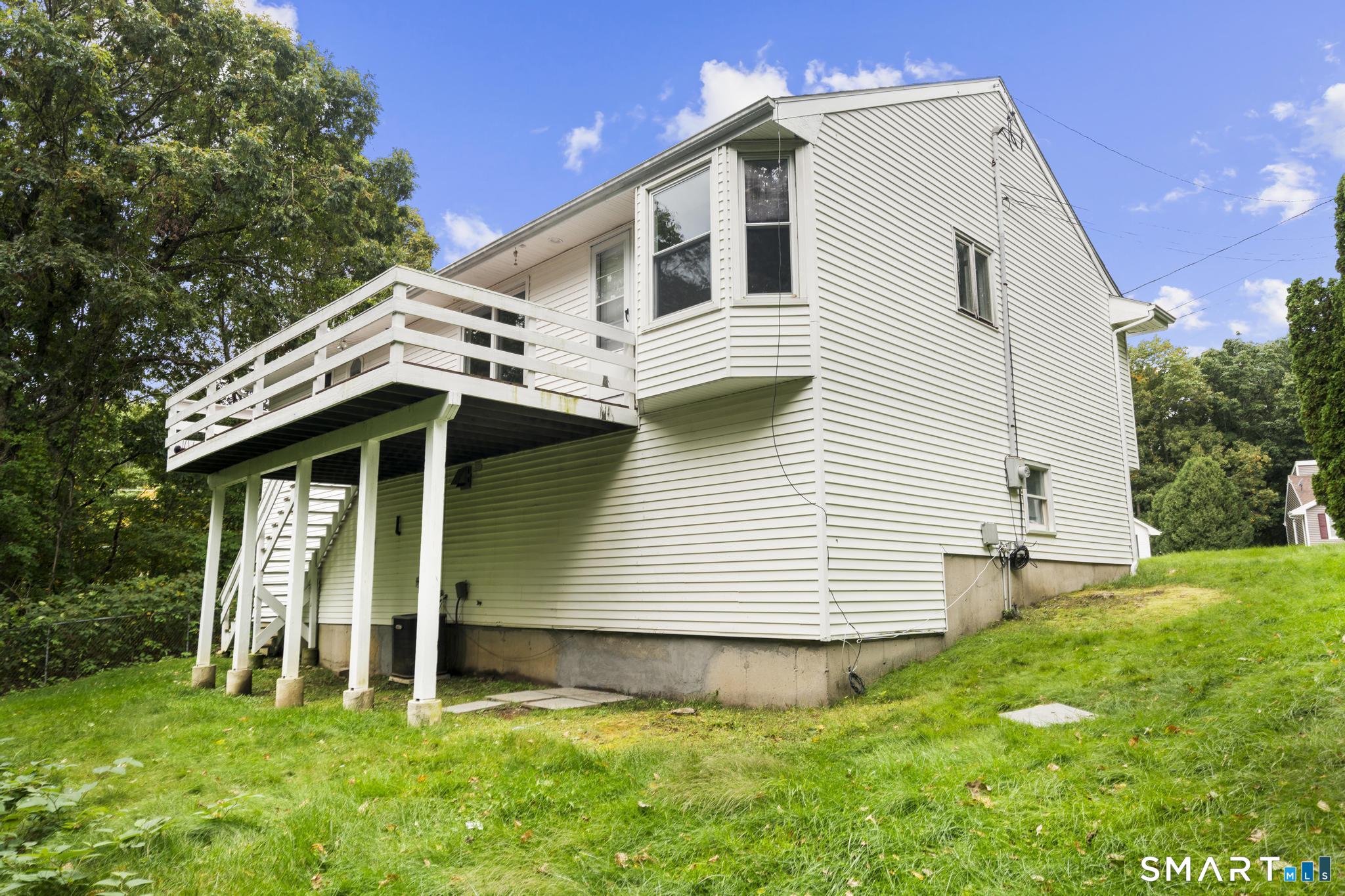 63 Oakcrest Circle Waterbury CT 06708
