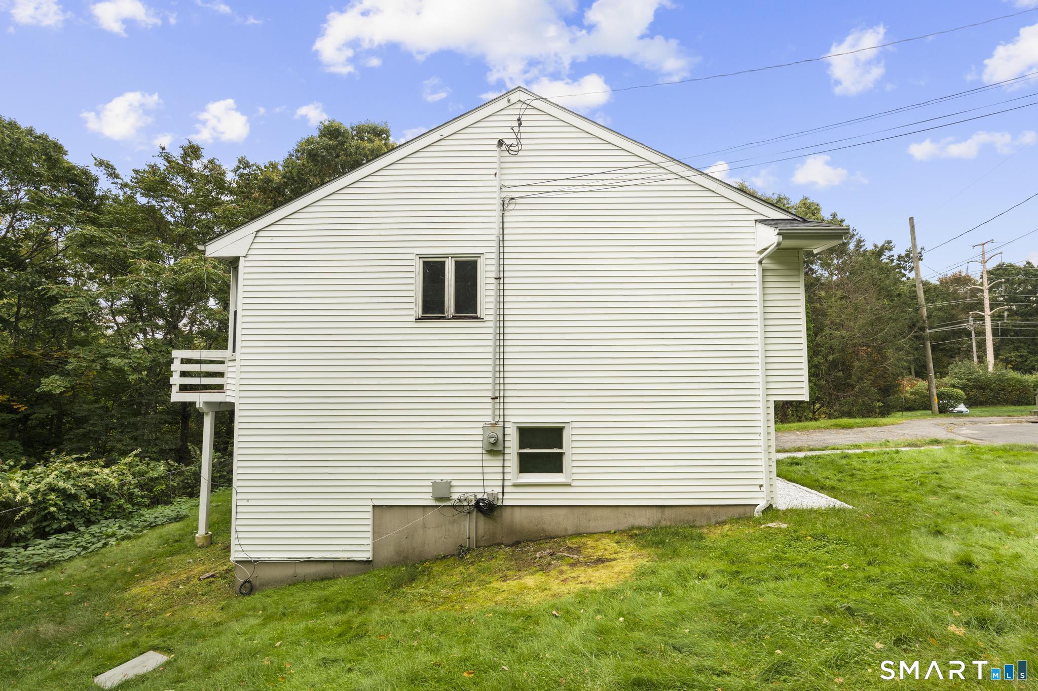 63 Oakcrest Circle Waterbury CT 06708