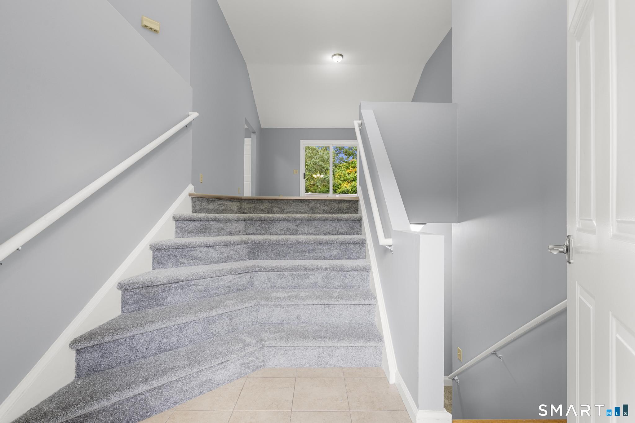 63 Oakcrest Circle Waterbury CT 06708