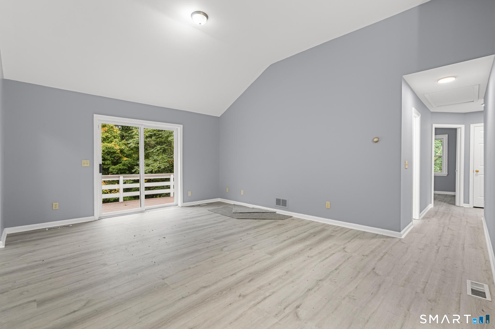 63 Oakcrest Circle Waterbury CT 06708